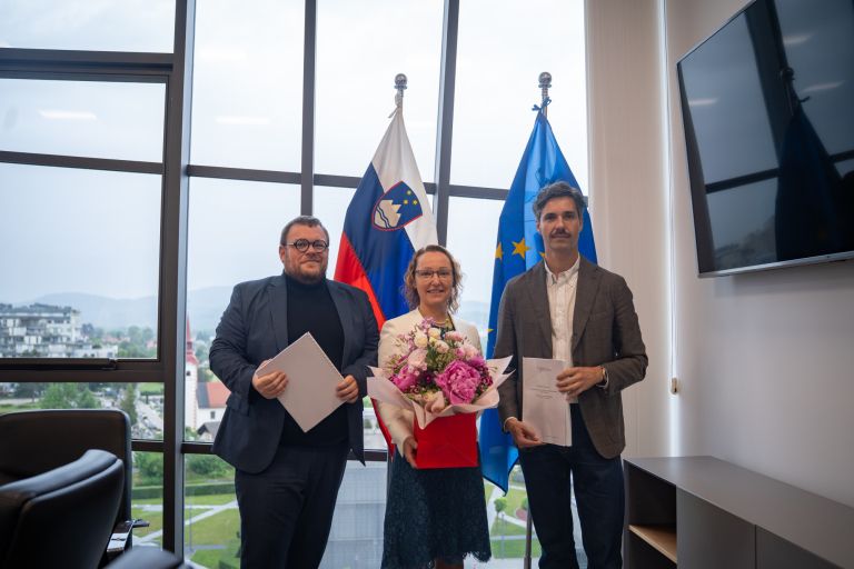 Nova ministrica Mateja Ribič prevzela posle