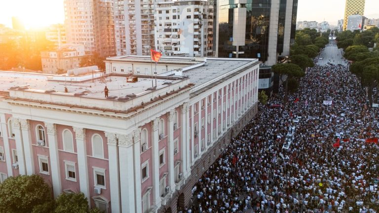 protesti, albanija, tirana