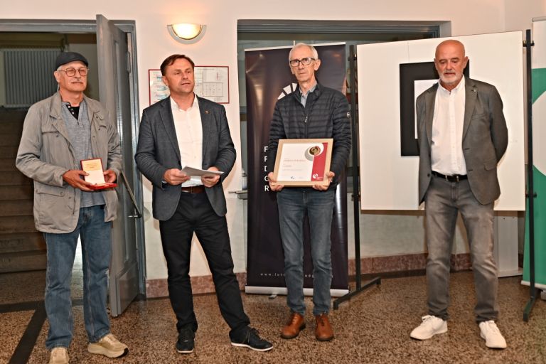 sledi-svilne-poti, razstava, fotoklub-proportio-divina