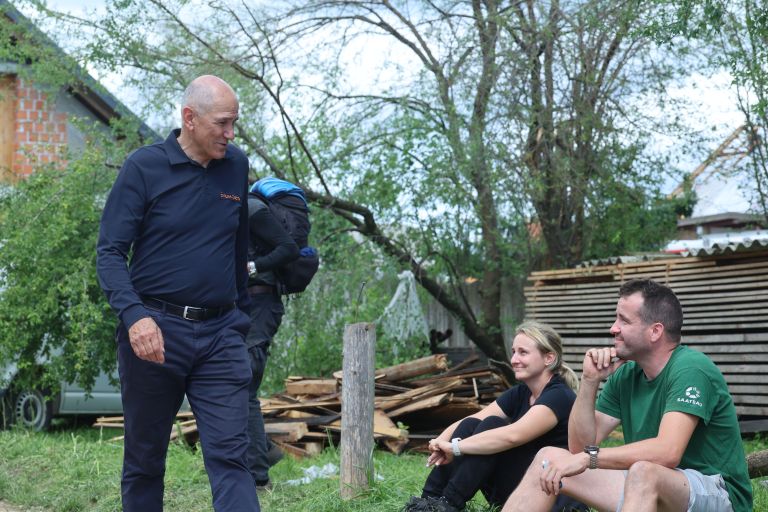 janez jansa komenda.jpg