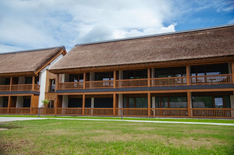 sončno-polje, tešanovci, butični-turizem, hotel, odprtje, turizem