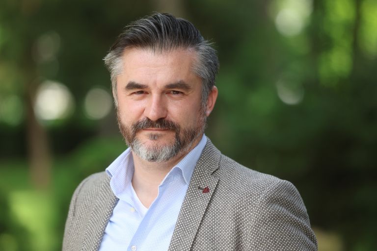 tomaz-dezelan, politolog