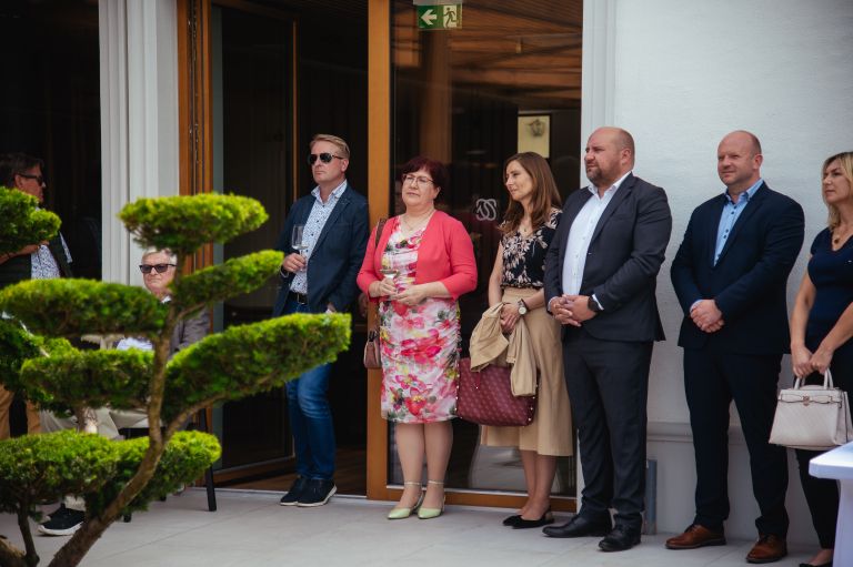 sončno-polje, tešanovci, butični-turizem, hotel, odprtje, turizem