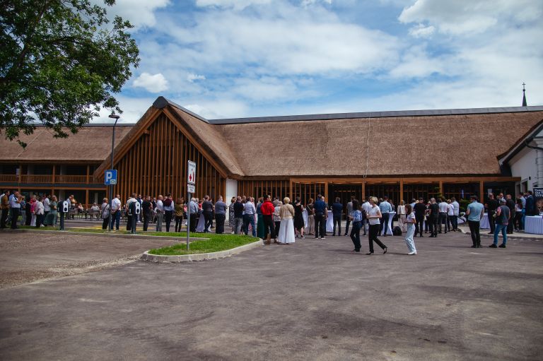 sončno-polje, tešanovci, butični-turizem, hotel, odprtje, turizem