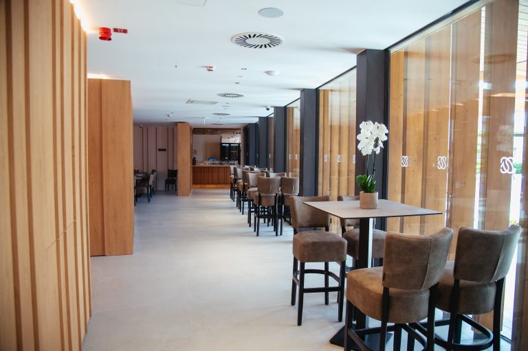 sončno-polje, tešanovci, butični-turizem, hotel, odprtje, turizem