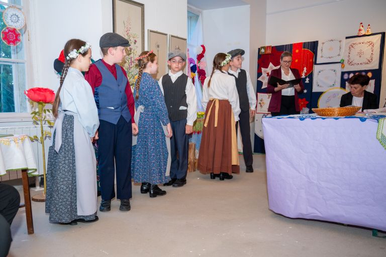 ana-crnkovic, beltinci, razstava, rocna-dela