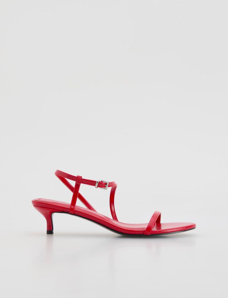 sandali RESERVED ALEJA 3599 EUR (002).png