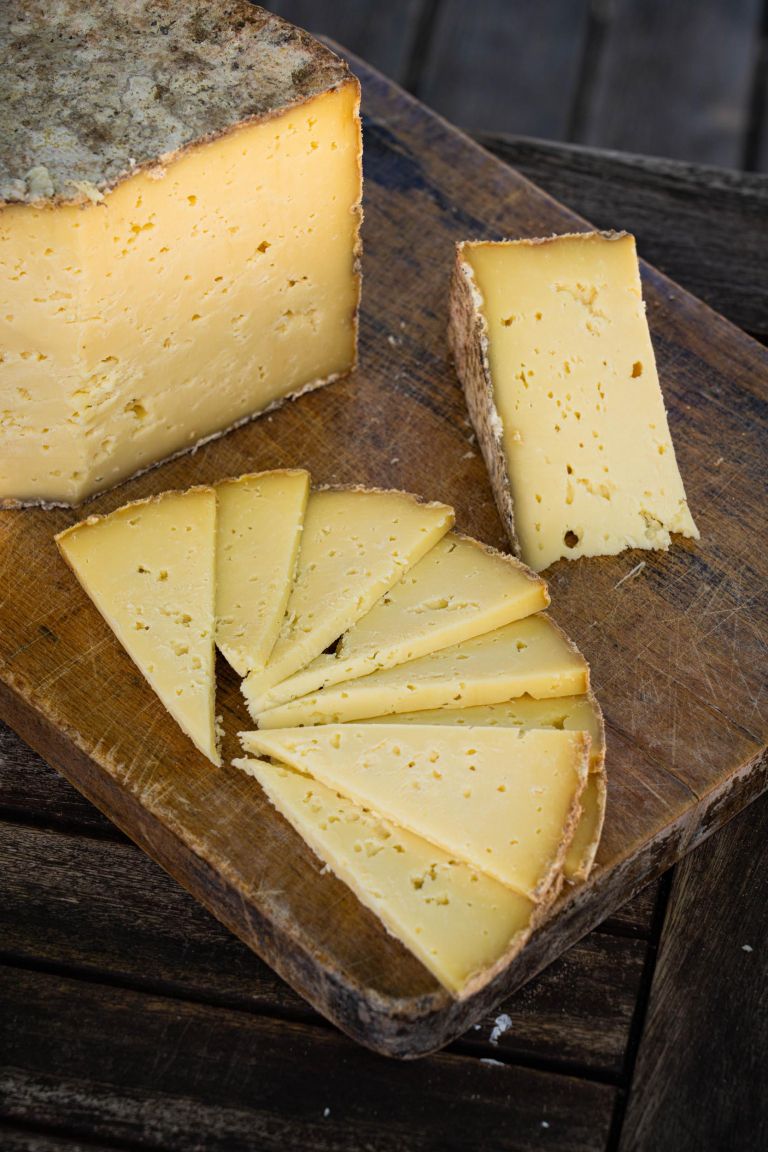 golden-ring-cheese