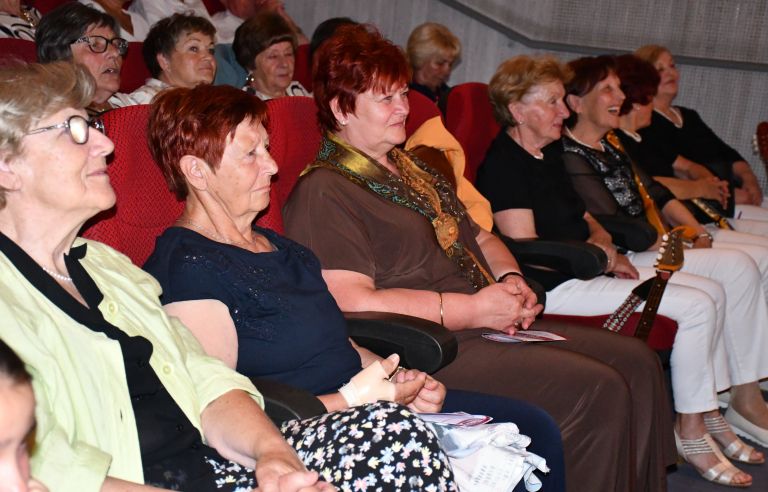 skupaj-ohranjajmo-ljudsko-pesem-in-ples