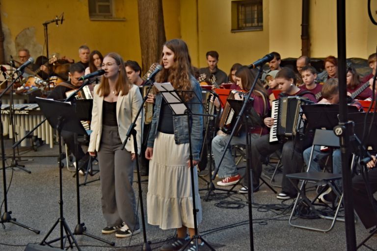 glasbena-sola-gornja-radgona, vecer-v-mestu