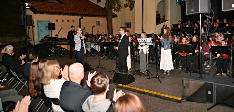 glasbena-sola-gornja-radgona, vecer-v-mestu