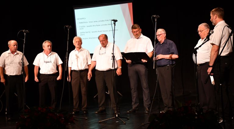 skupaj-ohranjajmo-ljudsko-pesem-in-ples