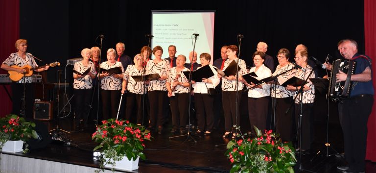 skupaj-ohranjajmo-ljudsko-pesem-in-ples