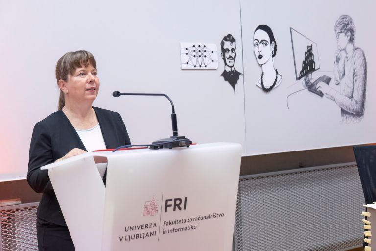 Izr. prof. dr. Mojca Ciglarič, dekanja FRI UL.jpg
