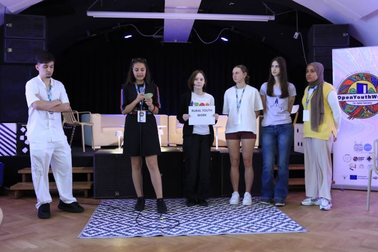drustvo-kreativne-mladine, okrogla-miza, open-youth-work-for-open-society