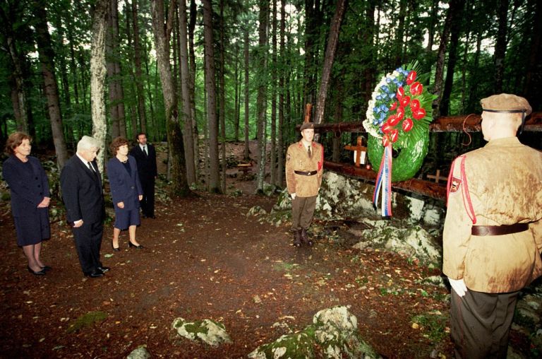 kucan kocevski rog-BOBO.jpg