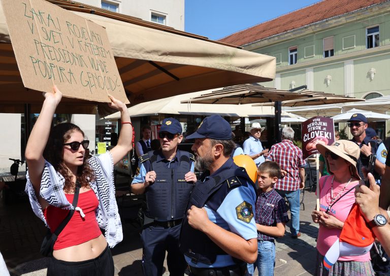 splav, protest, tavares, maribor