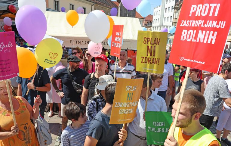 splav, protest, tavares, maribor