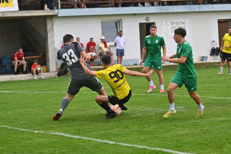 puževci, začetek-zaključnega-turnirja-oz-kmn-puconci