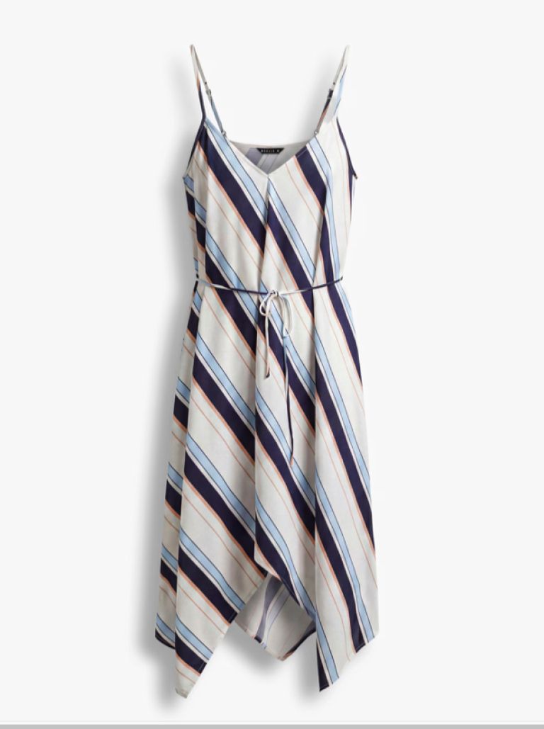 obleka MOHITO ALEJA 3999 EUR (002).png