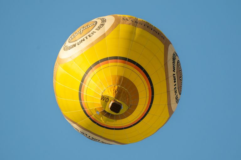 balon, odprto-drzavno-prvenstvo-slovenije-in-madzarske-v-letenju-s-toplozracnimi-baloni, baloni
