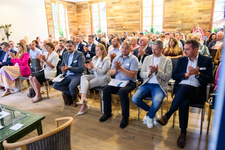 razvojan konferenca 2.jpg