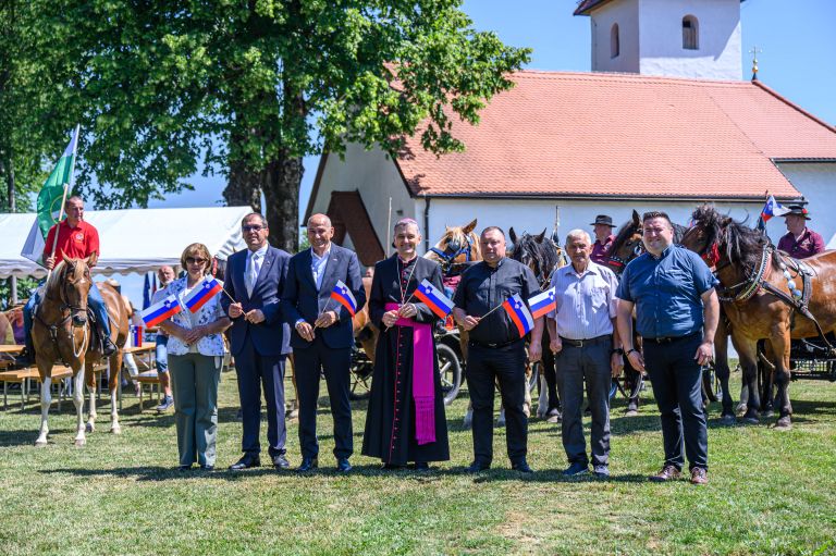 pozevo, janez-jansa