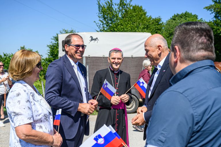 pozevo, janez-jansa