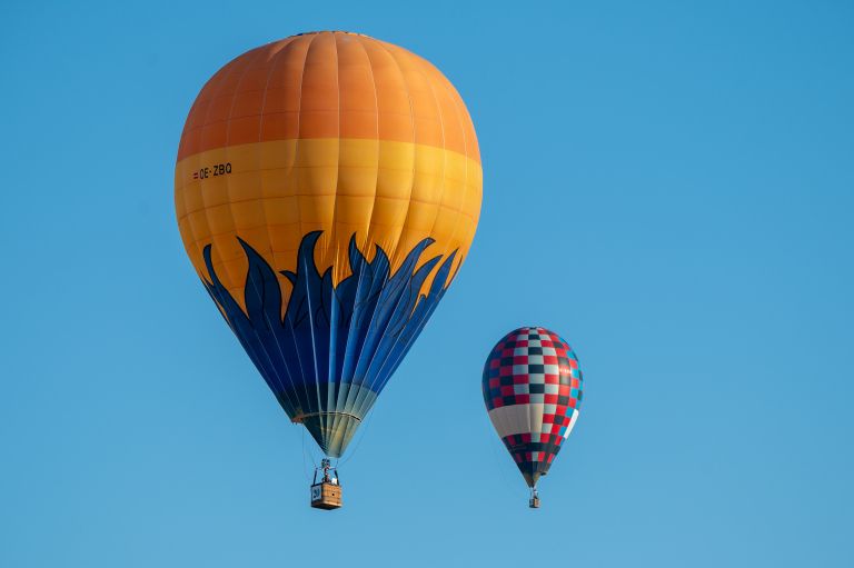 balon, odprto-drzavno-prvenstvo-slovenije-in-madzarske-v-letenju-s-toplozracnimi-baloni, baloni