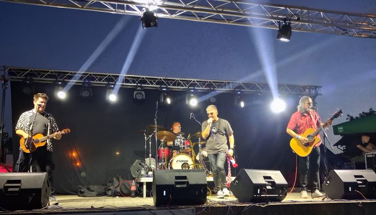 daleka-obala, koncert, mursko-sredisce, ljeto-uz-muru, festival, hrvatska-gana