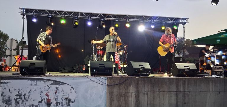 daleka-obala, koncert, mursko-sredisce, ljeto-uz-muru, festival, hrvatska-gana