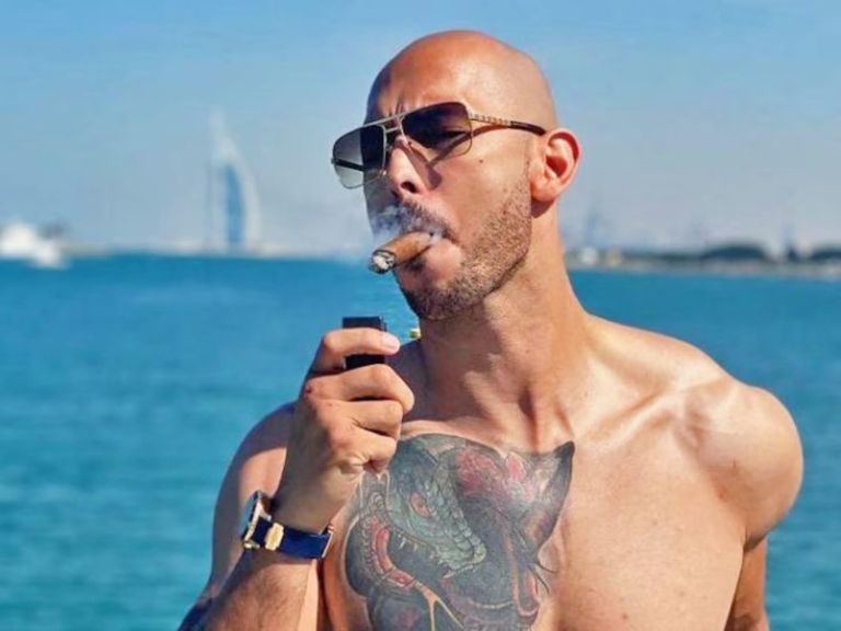 Andrew Tate s cigaro