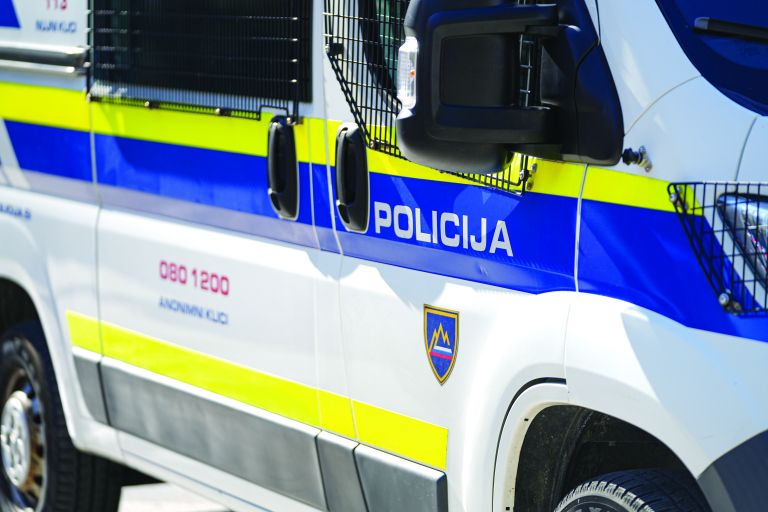 policija 1.jpg