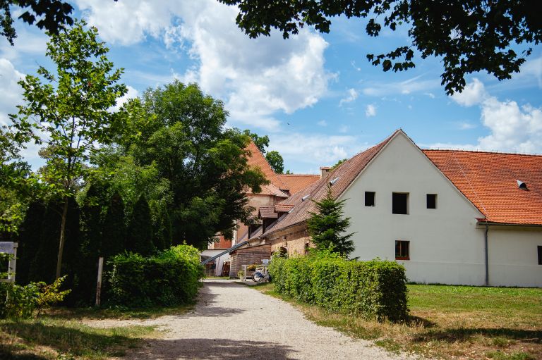 ris-dvorec-rakičan, grad-rakičan, rakičanski-grad, graščina, simbolična