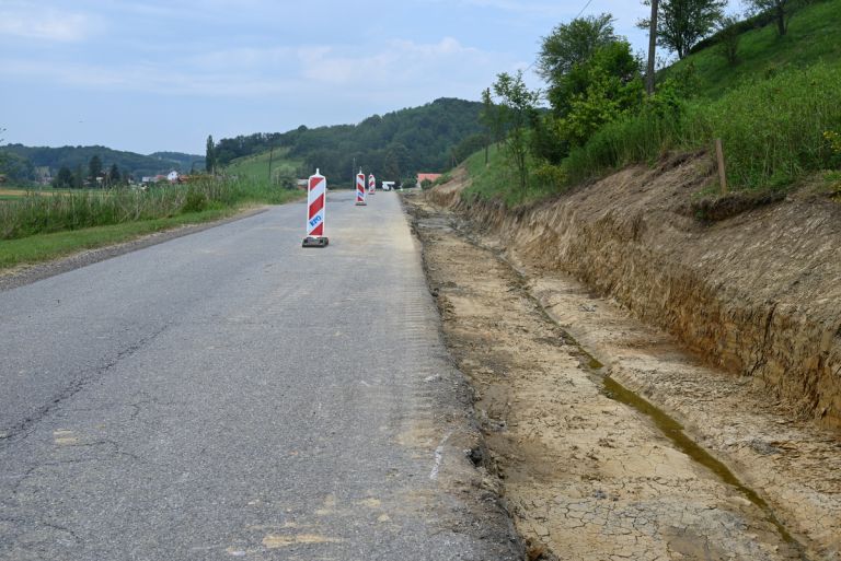 pločnik.jpg