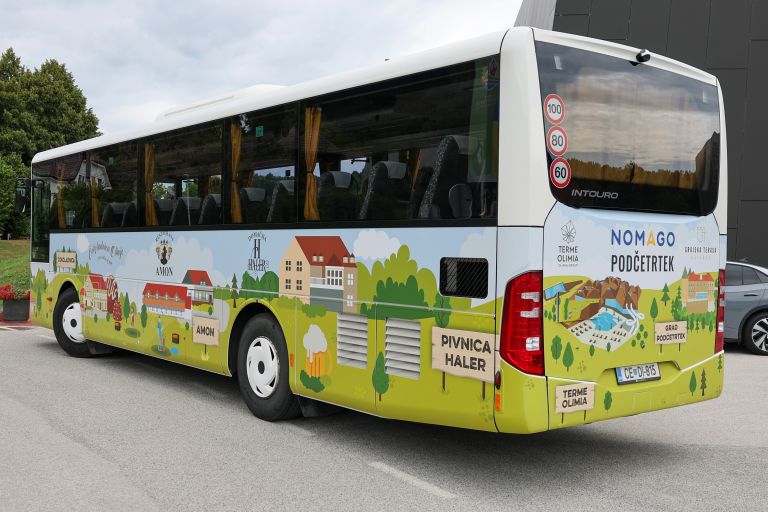 turistični avtobus 2.jpg