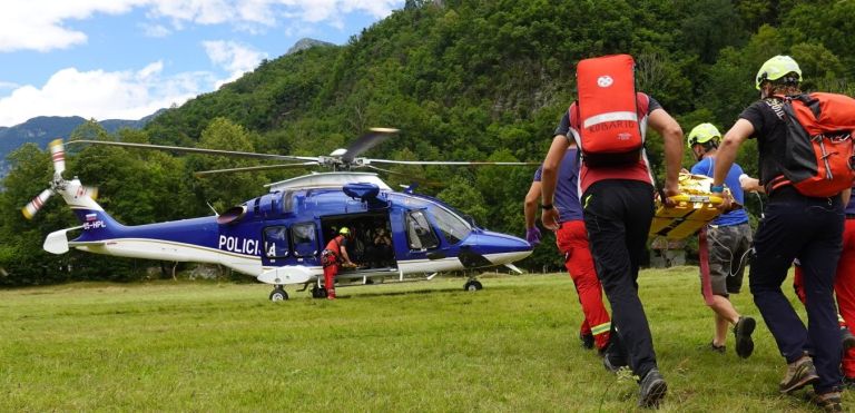 policijski helikopter