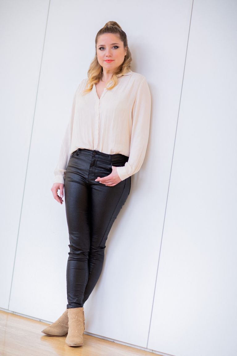 caroline frier 1.jpg