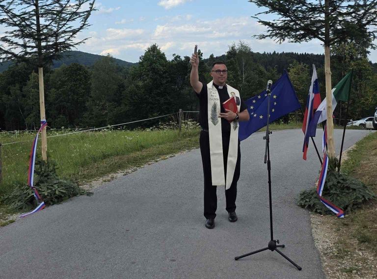 obcina-zuzemberk, dom-frata