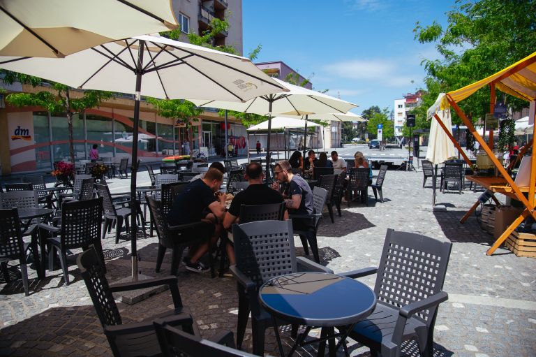 sočna-vilica, slovenska-ulica
