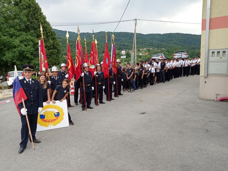 gasilci, zveza, mestna, obcina, parada, stoletnica, jubilej-gasilcev, himna