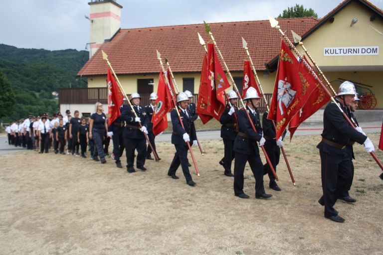 gasilci, zveza, mestna, obcina, parada, stoletnica, jubilej-gasilcev, himna
