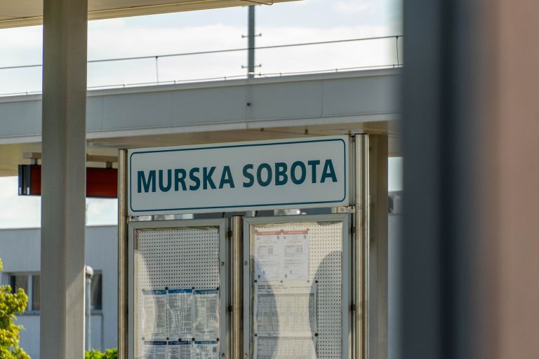 železniška-postaja, železniška-postaja-murska-sobota, vlak, tirnice, tirnica, postaja