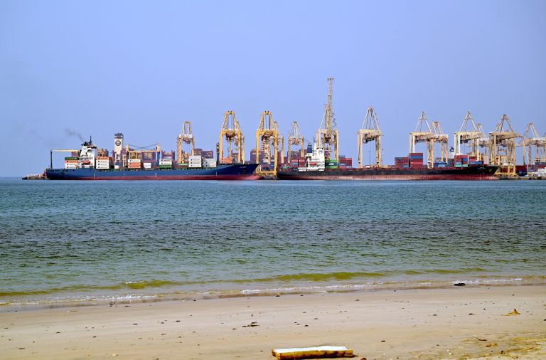 ladje bliznji vzhod.jpg