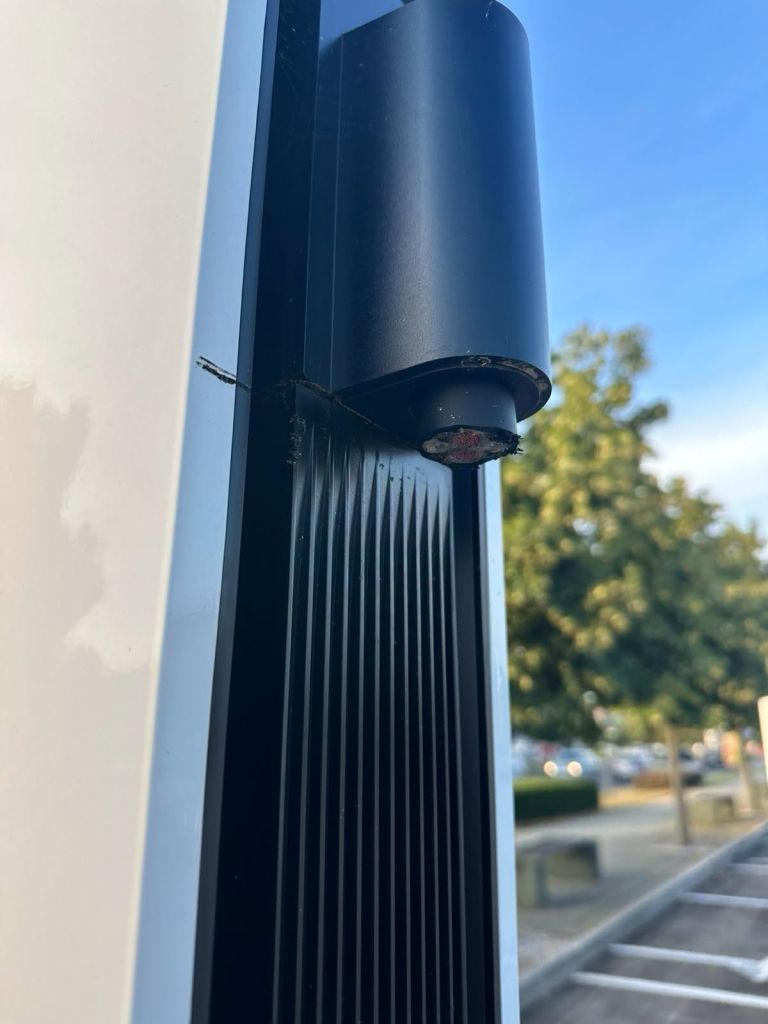 tesla, supercharger, btc, kraja