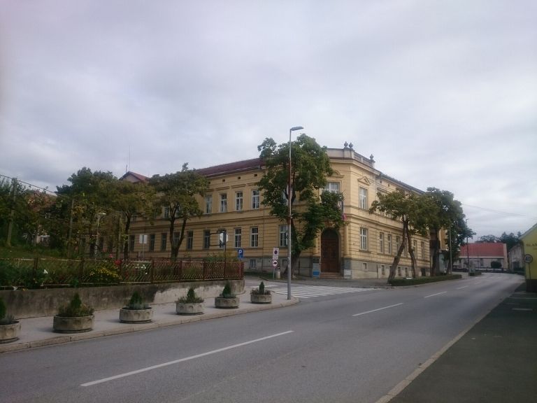 Ormoz,_town_hall.jpg