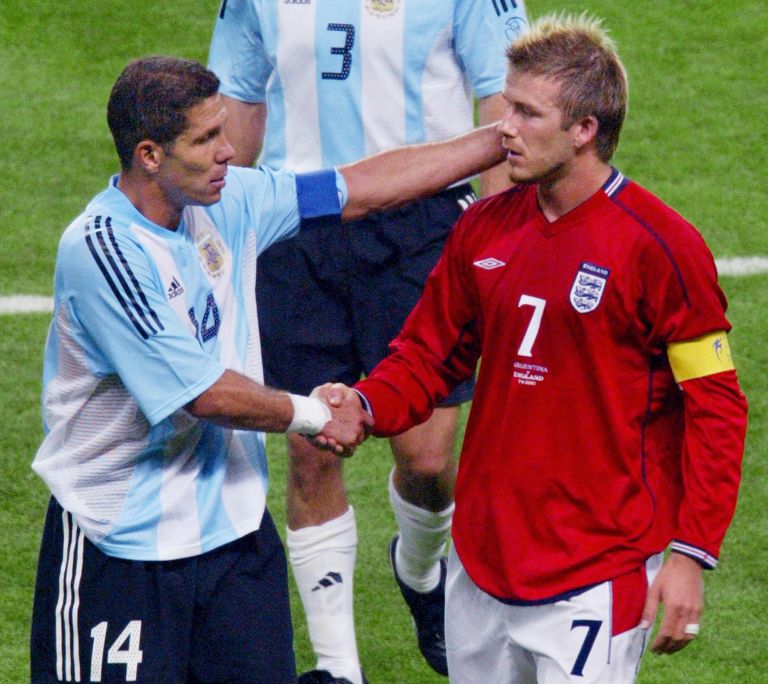Diego Simenone in David Beckham na SP 2002