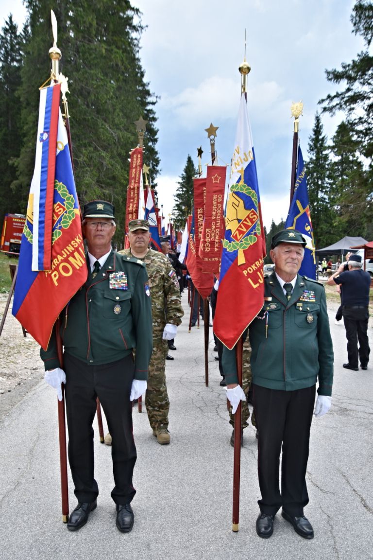 spominski-pohod, triglav, veterani