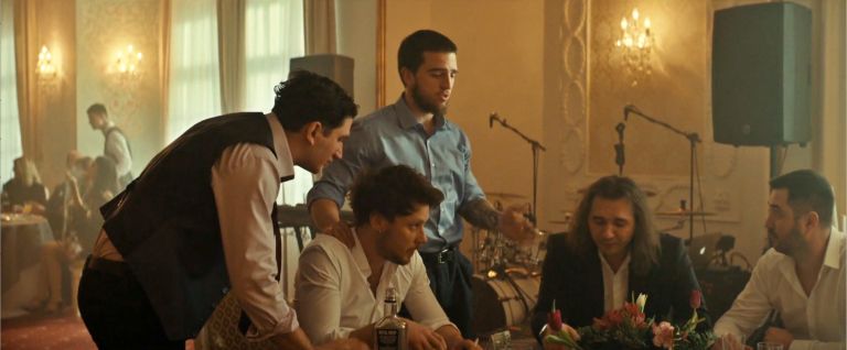 Po izjemnem uspehu biografskih projektov, kot sta bila filma Toma in Nedelja, zdaj gledalce pred zas