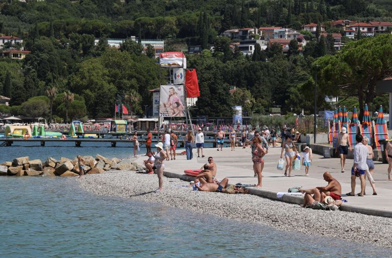 portoroz plaza morje.jpg